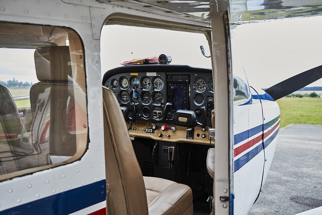 PilotSeat_211510087-resize